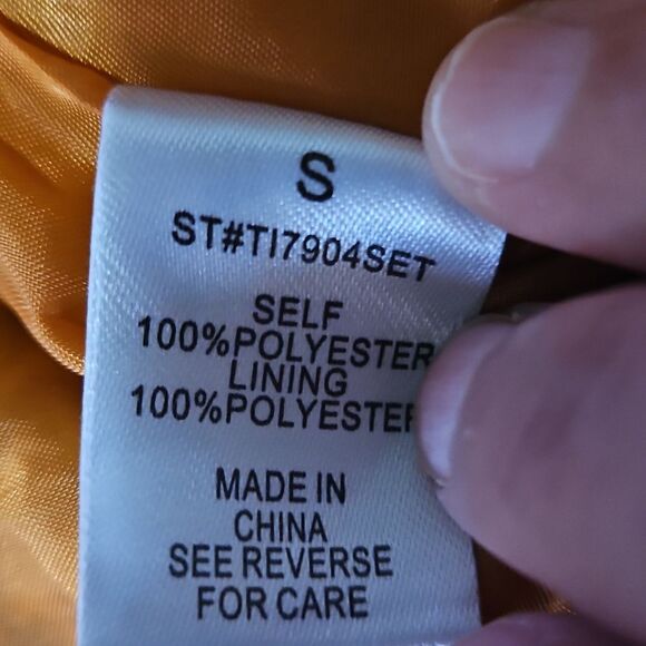 BETTER BE WOMAN SHORTS - Picture 6 of 6